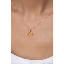 Sinsirella 925 Ayar Gümüş Kaplama Parlayan Rüya Serisi Ebruli Simli Nude Cam Boyalı Lotus Kolye