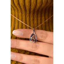 Sinsirella 925 Ayar Gümüş Kaplama Akışlı Taş Anne Çocuk Damla Kadın Kolye