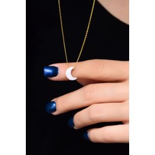 Sinsirella 925 Ayar Gümüş Kaplama Beyaz Opal Taş Hilal Kadın Kolye