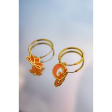 Sinsirella 925 Ayar Gümüş Kaplama Parlayan Rüya Serisi Ebruli Cam Boyalı Lotus ve Harf Halka Küpe