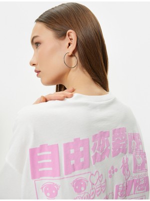 Koton Arkası Baskılı Anime Tişört Rahat Kalıp Kısa Kollu Bisiklet Yaka Pamuklu