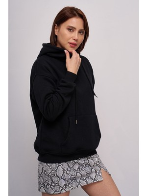 Giysa Kadın Kapüşonlu Yaka Kanguru Cepli Sweatshirt