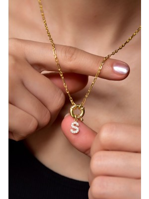 Sinsirella 925 Ayar Gümüş Kaplama Figaro Zincir Gemici Kilitli Harf Kolye