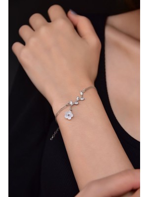 Sinsirella 925 Ayar Gümüş Kaplama Dallı Sedef Manolya Çiçeği Bileklik