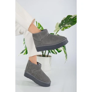 By İmis Shoes Kalın Tabanlı Gri Içi Tüylü Mini Kadın Bot