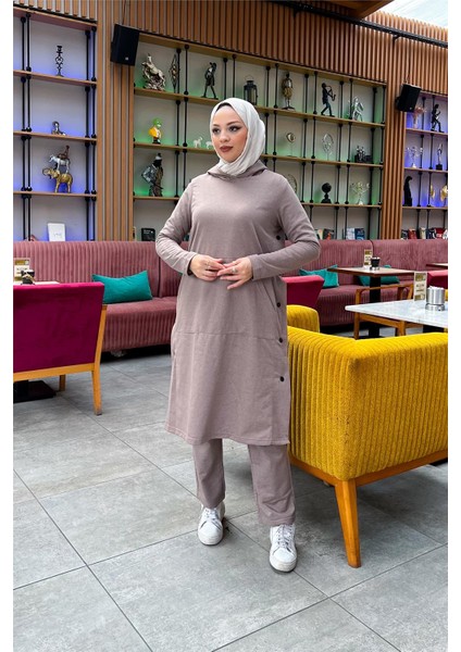 Kapşonlu Yandat Çıtçıtlı Sade Basic Uzun Tunik ve Pantolon Ikili Spor Takım - 03071 - Vizon