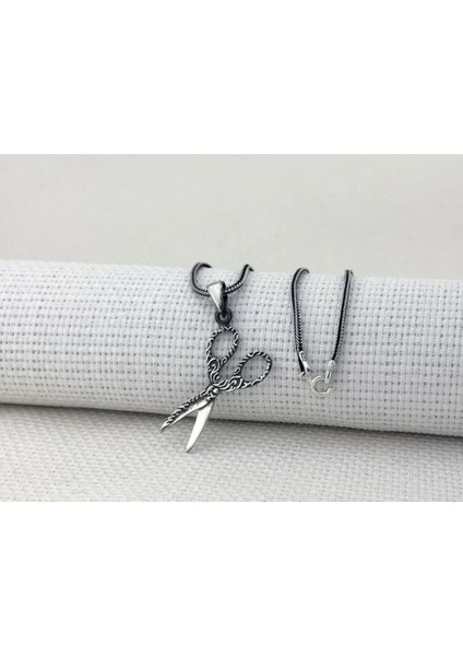 925 Ayar Gümüş Makas Tasarımlı El Işlemeli Erkek Kolye modelleri