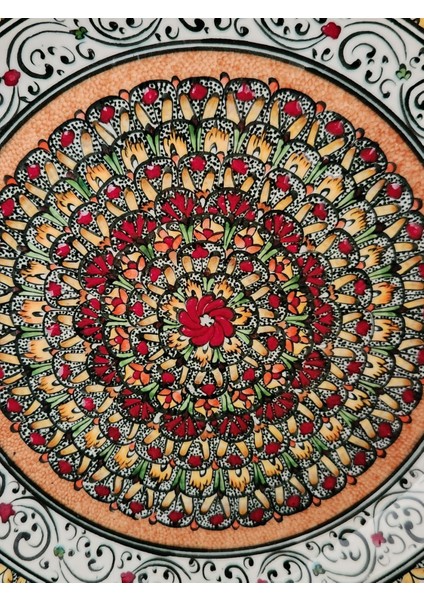 Aysunhandart Ipek Desenle Bezenmiş El Yapımı Seramik Tabak