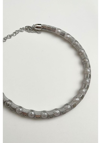 Hasır Tel Detaylı Inci Taş Sıralı Choker Kolye