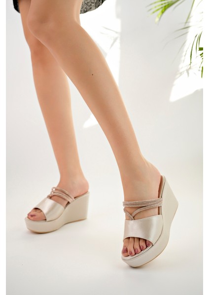 Ten Kadın Saten Sargı Taşlı Günlük Abiye Dolgu Topuklu Terlik - Ten - 36 fiyatları