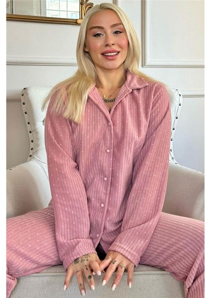 Pembe Punt Desenli Önden Düğmeli Peluş Polar Pijama Takımı
