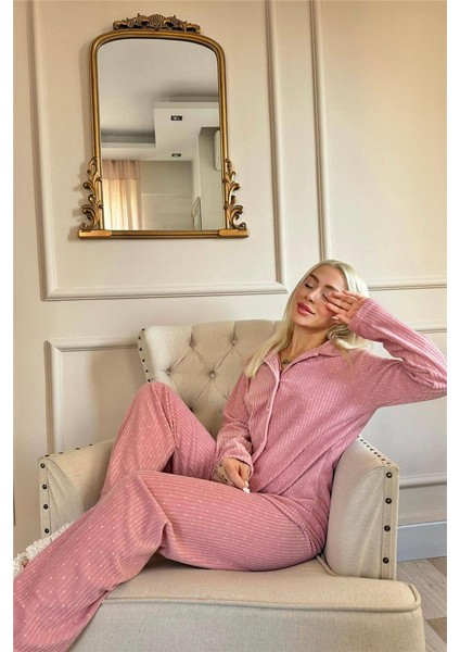 Pembe Punt Desenli Önden Düğmeli Peluş Polar Pijama Takımı fırsatları
