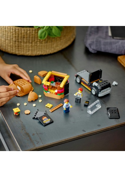 ® City Hamburger Kamyonu 60404 - 5 Yaş & Üzeri Çocuklar için Yaratıcı Oyuncak Yapım Seti (194 Parça)