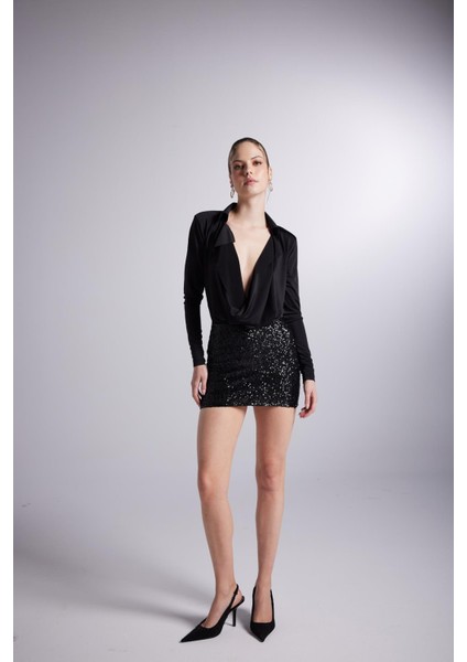 Degaje Yaka Dekolteli Çıtçıtlı Taylor Bodysuit Siyah fiyatları