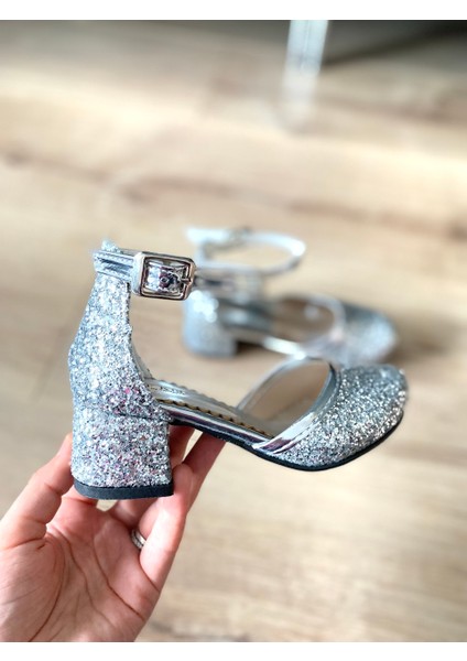 Gümüş Işıltılı Kız Çocuk Topuklu Ayakkabı modelleri