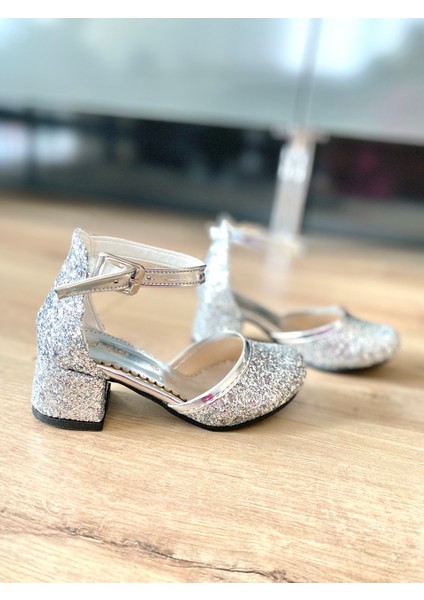 Gümüş Işıltılı Kız Çocuk Topuklu Ayakkabı