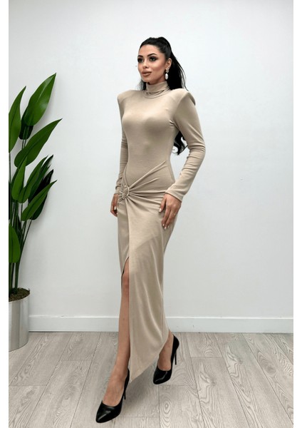 Triko Eteği Toka Detaylı Elbise Krem fırsatları