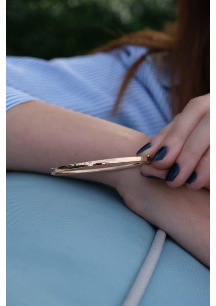 Altın Rose Renkli Kelepçe fırsatları