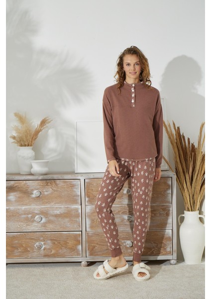 Kadın Uzun Kol Jakarlı Kalın Kahve Pijama Takımı C1T5N1O94