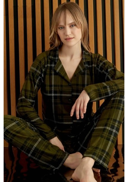 Kadın Önden Düğmeli Süet Ekose Yeşil Pijama Takımı C5T6N6O0-7