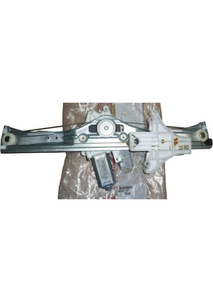 9224.67 9224.67 Arka Kapı Cam Kriko Sağc5