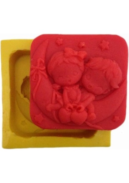 Ay Üzerinde Oturan Çocuklar Silikon Kalıp 6x6 cm