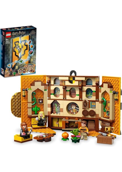 Harry Potter Hufflepuff Binası Bayrağı 76412-9 Yaş ve Üzeri Çocuklar Için Yaratıcı Oyuncak Yapım Seti (313 Parça)