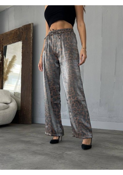 Kadın Leopar Desen Parlak Kumaş Bol Paça Pantolon