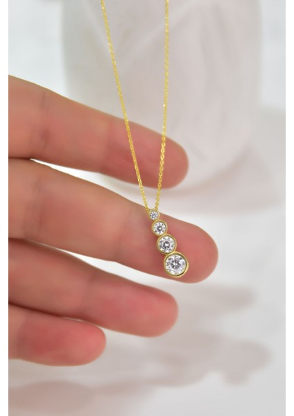 925 Ayar Gümüş Kaplama Zirkon Taşlı Dörtlü Tektaş Kolye fiyatları