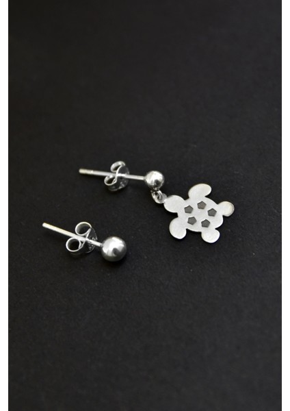 925 Ayar Gümüş Kaplama Kaplumbağa Model Çivili Kadın Top Küpe fiyatları