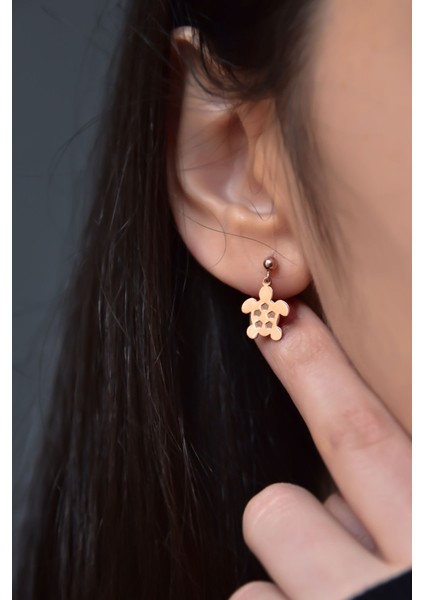 925 Ayar Gümüş Kaplama Kaplumbağa Model Çivili Kadın Top Küpe