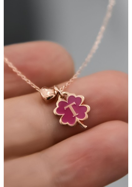 925 Ayar Gümüş Kaplama Yonca Mineli T Harfli Üç Boyutlu Kalp Kolye