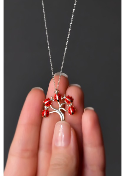 925 Ayar Gümüş Kaplama Kaplama Uğur Böcekli Hayat Ağacı Kolye modelleri