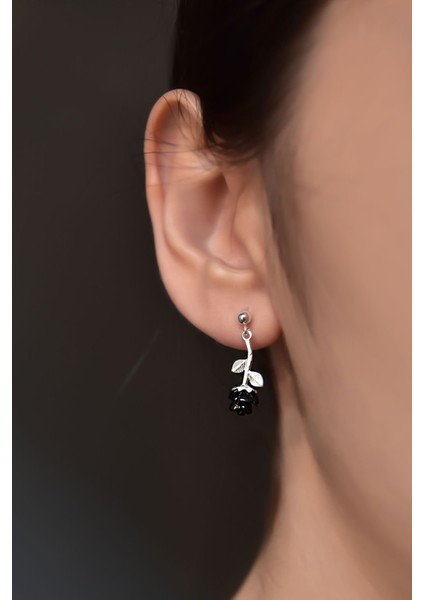 925 Ayar Gümüş Kaplama Çift Siyah Gül Kadın Çivili Küpe