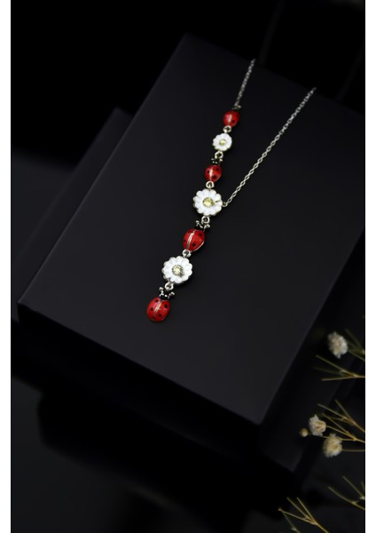 925 Ayar Gümüş Kaplama Akışlı Uğur Böceği ve Papatya Kadın Kolye fiyatları