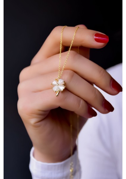 925 Ayar Gümüş Kaplama Sedef Yonca Kolye