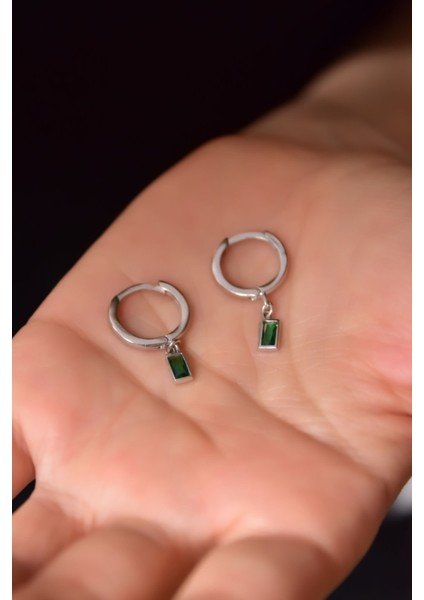 925 Ayar Gümüş Kaplama Yeşil Baget Taşlı Halka Küpe