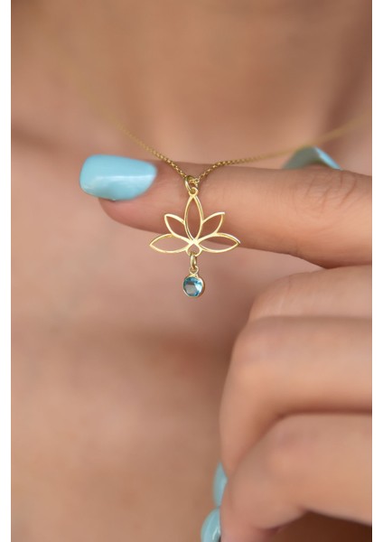 925 Ayar Gümüş Kaplama Lotus Aralık Ayı Doğum Taşı Kolye