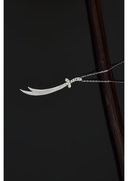 925 Ayar Gümüş Kaplama Dikey Taşlı Zülfikar Kılıç Kolye fiyatları