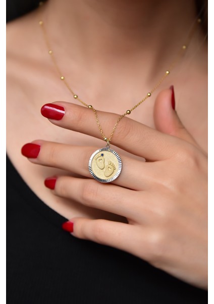 925 Ayar Gümüş Kaplama Top Zincirli Lacivert Taşlı Bebek Ayak Izi Plaka Kolye