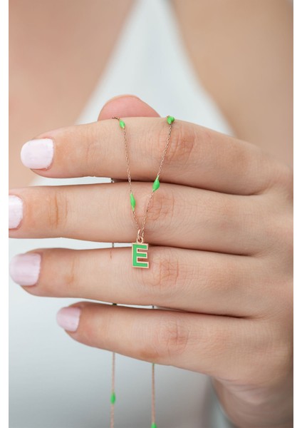 925 Ayar Mineli E Harfi Gümüş Kolye