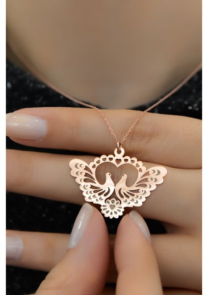 925 Ayar Gümüş Kaplama Desenli Çifte Kumrular Kadın Kolye