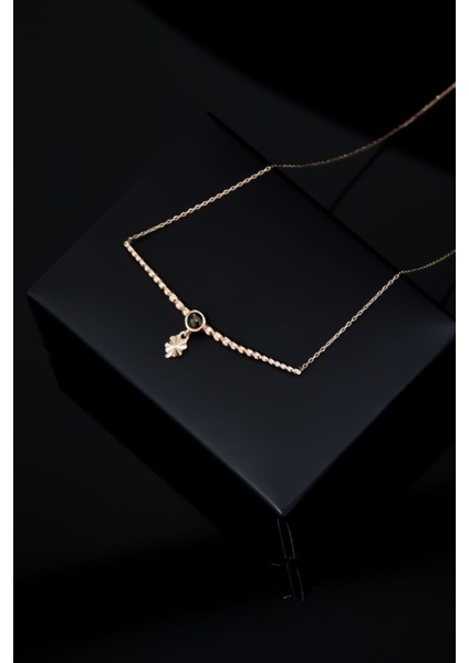 925 Ayar Gümüş Kaplama Top Motifli Haki Ay Taşı Yonca Kolye