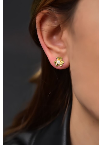 925 Ayar Gümüş Kaplama Kristal Kesim Frezya Çiçeği Çivili Küpe fiyatları