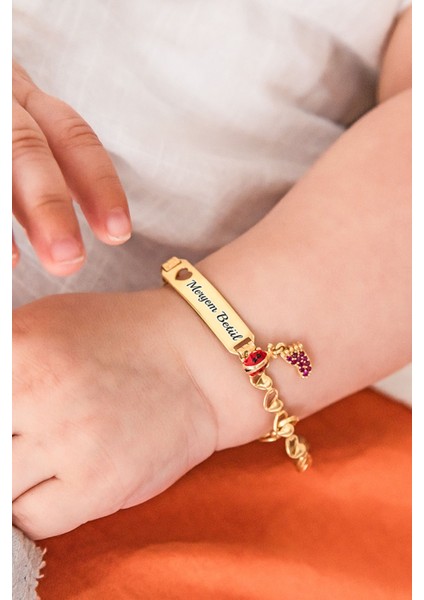 925 Ayar Gümüş Uğur Böcekli Cam Gözlü Meryem Betül Yazılı Kız Bebek Künyesi