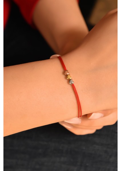 925 Ayar Gümüş Kırmızı Ipli Üç Kalp Kadın Bileklik