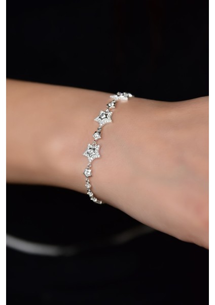 925 Ayar Gümüş Kaplama Zirkon Taşlı Vip Işıltı Serisi Bileklik fiyatları