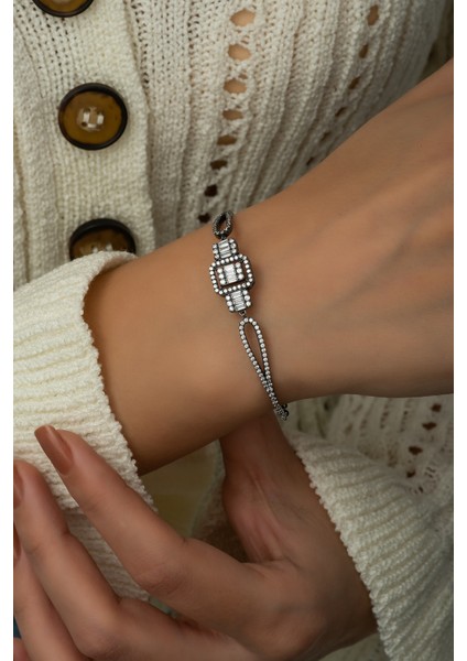 Baget Taşlı Elmas Modeli Siyah Kaplama 925 Ayar Gümüş Bileklik