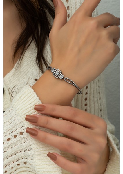 Baget Taşlı Elmas Modeli Siyah Kaplama 925 Ayar Gümüş Bileklik fiyatları