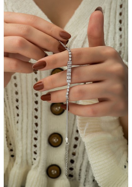 925 Ayar Gümüş Kaplama Zirkon Taşlı Baget Üç Sıra Taşlı Su Yolu Bileklik modelleri